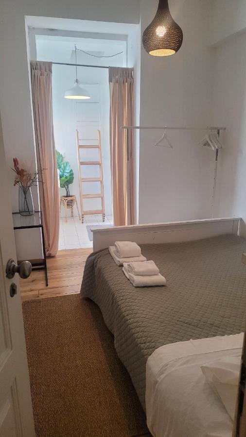 Tiny Suite With Private Bathroom - Bairro Alto Lisbon Exterior photo